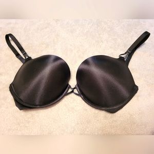 Victoria's Secret Plunge Satin Push Up Bra